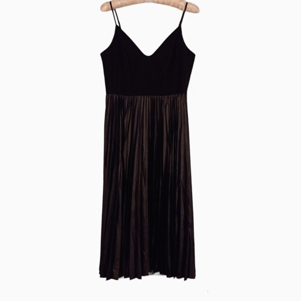 NWT | H Halston Black Sleeveless Pleated Midi Dress | US 6